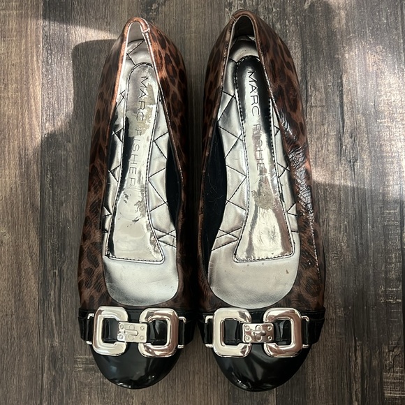 Marc Fisher leopard flats with silver buckles - Picture 4 of 6